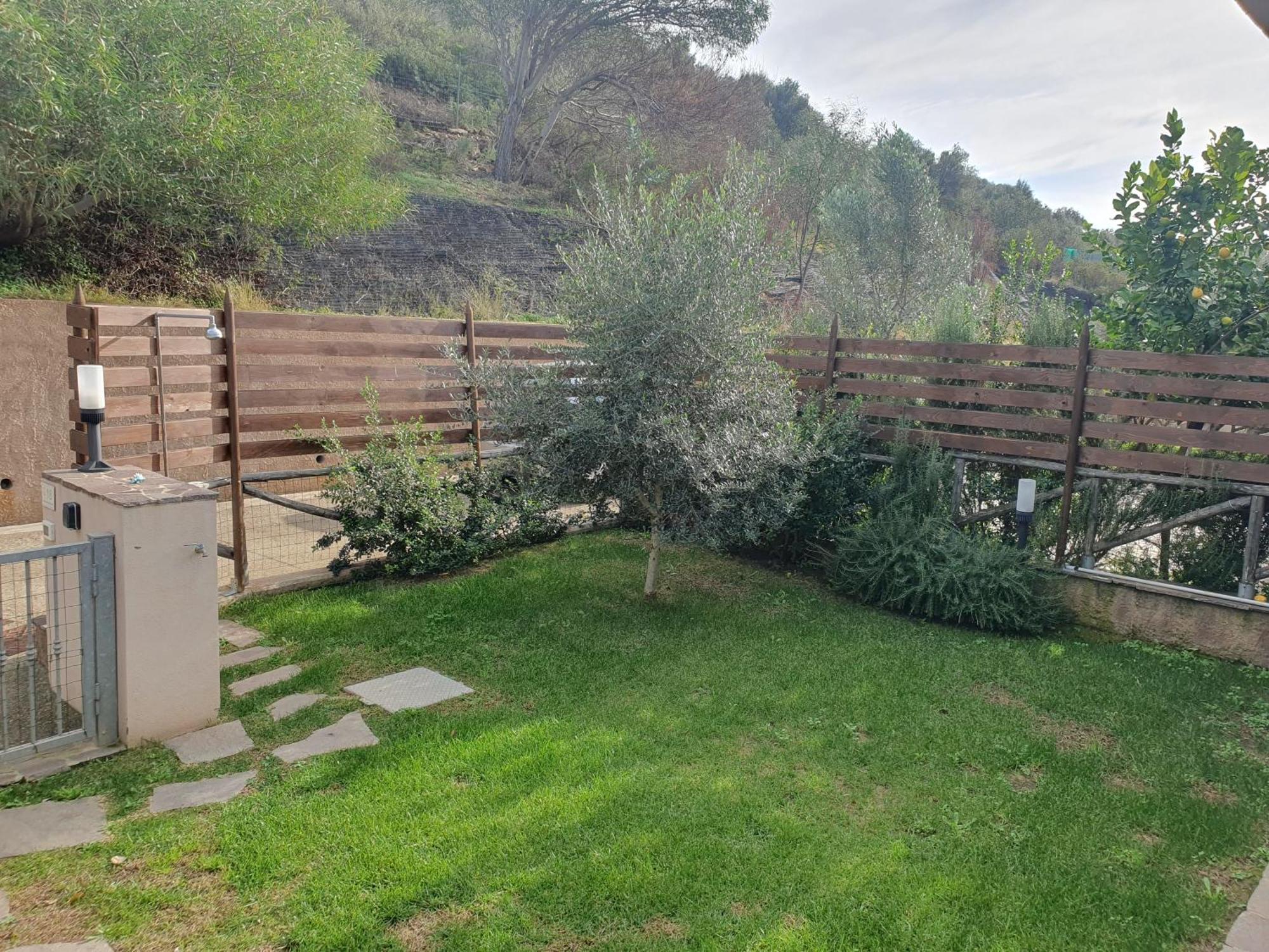 Villa Margherita Chia Exteriör bild